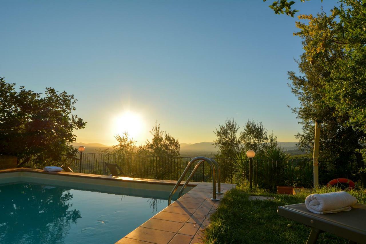 Agriturismo Podere Rondinaio Lamporecchio Exterior foto